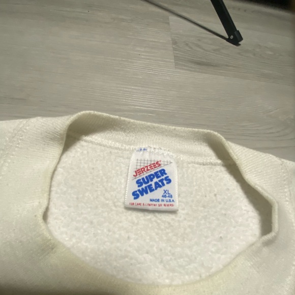 Vintage 80s Iowa Hawkeyes Diving sweatshirt - Picture 5 of 5